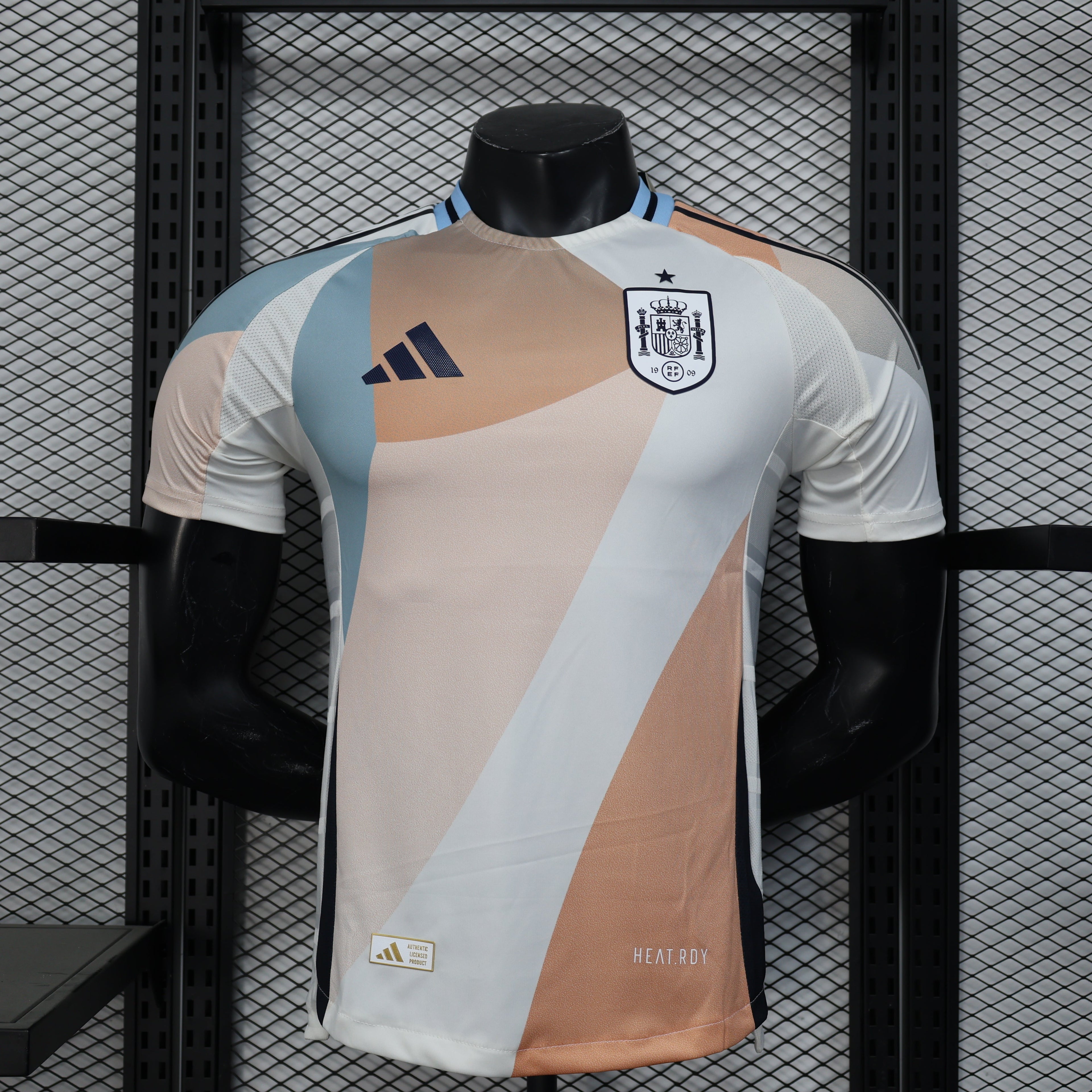 ESPAÑA II 2025 HOMBRE (VERSIÓN JUGADOR)